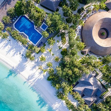 Meeru Maldives Resort Island Dhiffushi Esterno foto Aerial view of the resort