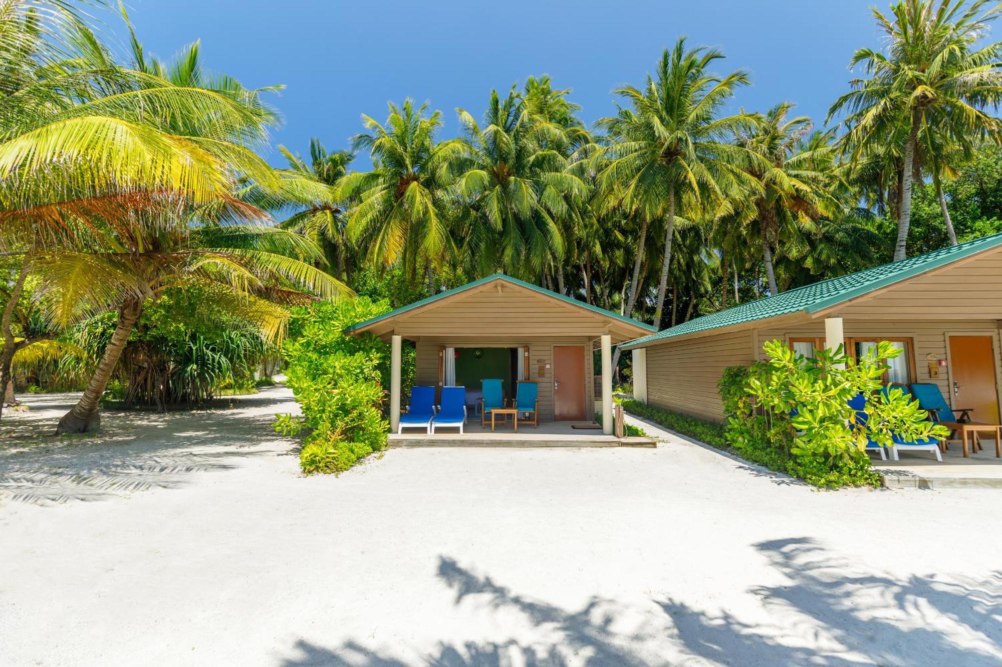 Meeru Maldives Resort Island Dhiffushi Esterno foto Beach bungalows at the island