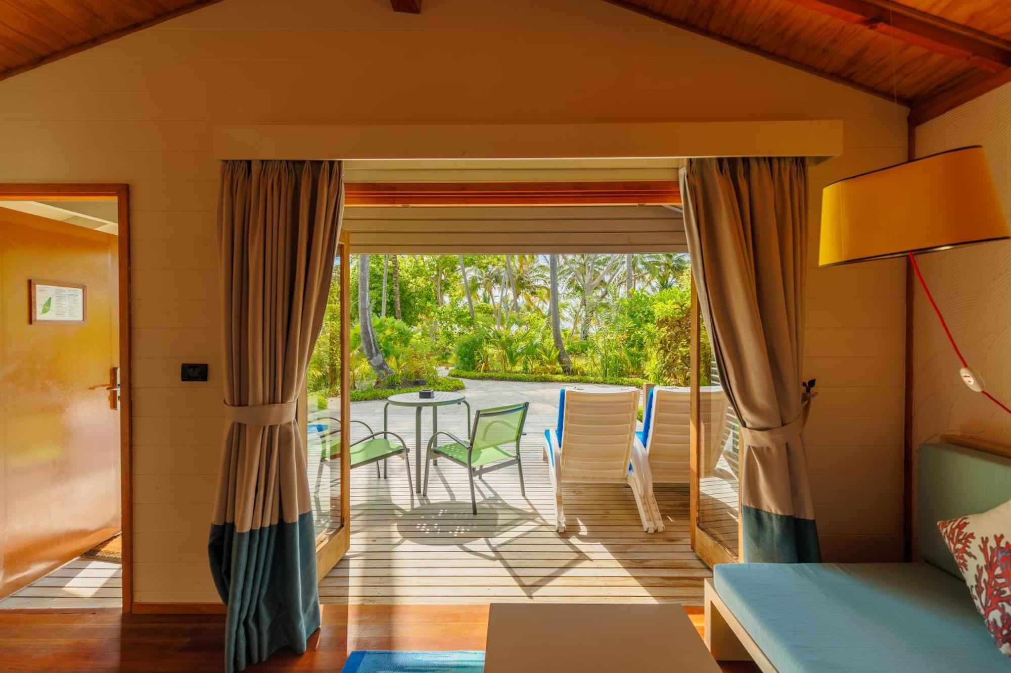 Meeru Maldives Resort Island Dhiffushi Camera foto A view from a room at the resort